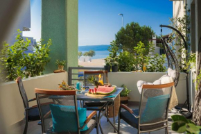 Split SEA SIDE studio apartment with terrace, Split